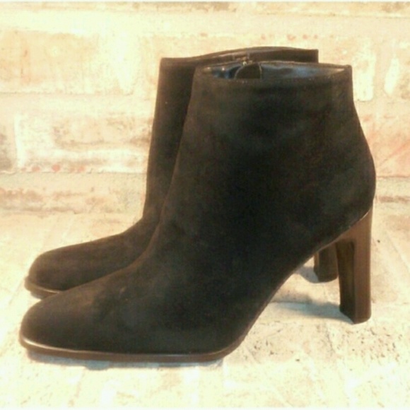 Jacqueline Ferrar Shoes - Jacqueline Ferrar 'Rita' Black Suede Ankle Boots